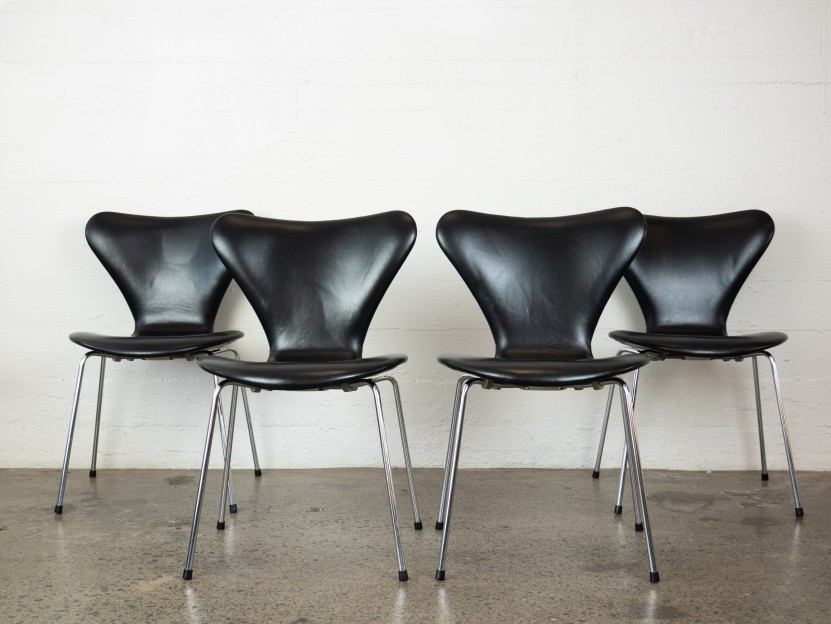 Arne jacobsen deals series 7 chair